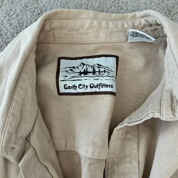 Khaki colored button up - Picture 3 of 7